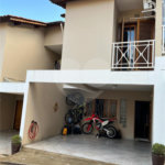 Casa à venda com 3 quartos, sendo 2 suítes, no condomínio Palmas, São Paulo - SP