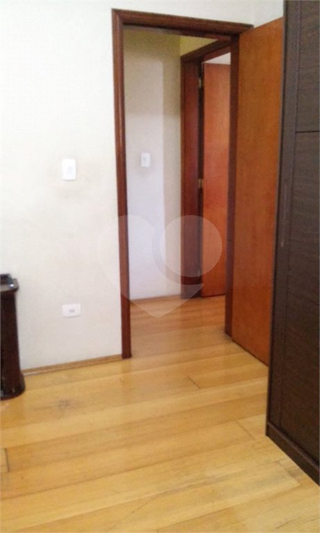 Sobrado à venda com 4 suítes em Vila Carrão, São Paulo, SP