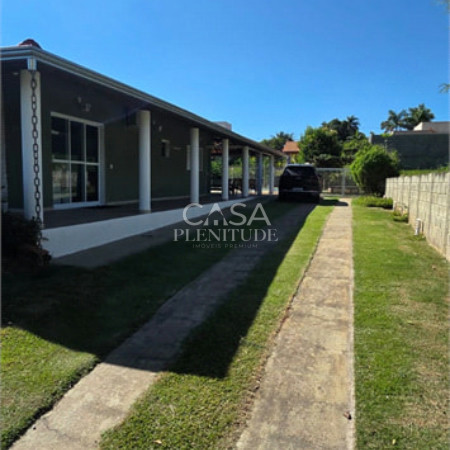 Casa em condomínio à venda ou para alugar com 3 quartos, sendo 1 suíte,  em Village da Serra, Araçoiaba da Serra, SP