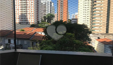 Apartamento à venda com 4 quartos, sendo 2 suítes,  em Cerqueira César, São Paulo, SP