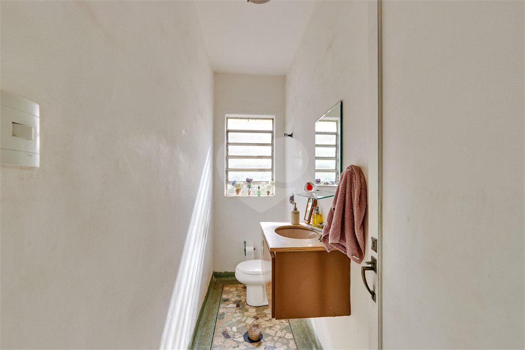 Sobrado à venda com 3 quartos, sendo 2 suítes, em Brooklin, São Paulo, SP
