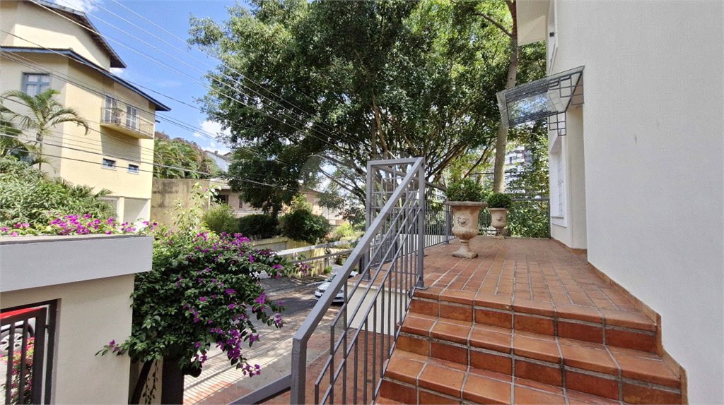 Casa à venda com 4 suítes no condomínio Jardim Vitória Régia, São Paulo - SP