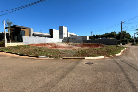 Terreno à venda em Loteamento Residencial Golden Ville, Itapetininga, SP