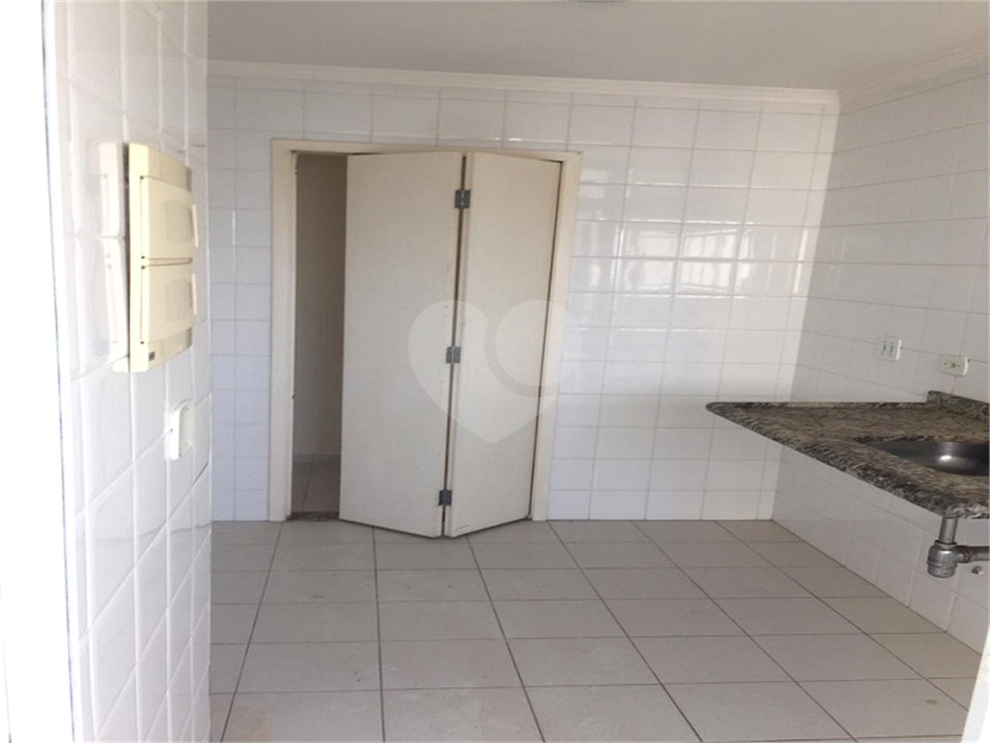 Apartamento à venda com 3 quartos, sendo 1 suíte, em Vila Nova Cachoeirinha, São Paulo, SP