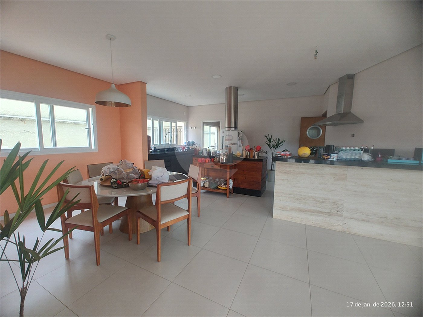 Casa à venda com 5 quartos, sendo 3 suítes, no condomínio Serra da Estrela, Atibaia - SP
