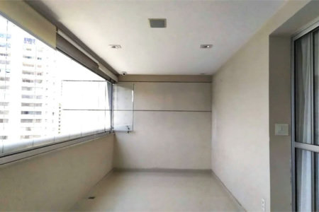 Apartamento à venda com 3 suítes em Jardim Londrina, São Paulo, SP