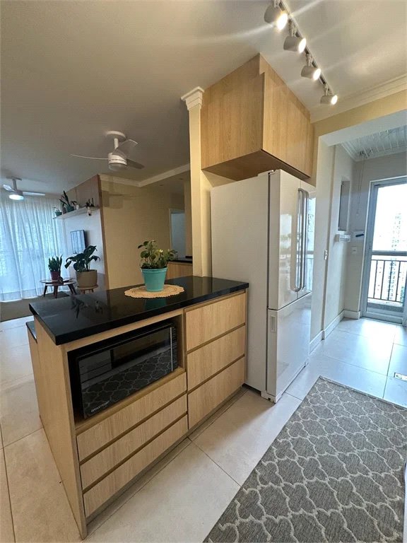 Apartamento à venda com 3 quartos, sendo 1 suíte,  em Vila Andrade, São Paulo, SP
