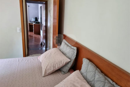 Casa Térrea à venda com 2 suítes em Santa Terezinha, São Bernardo do Campo, SP