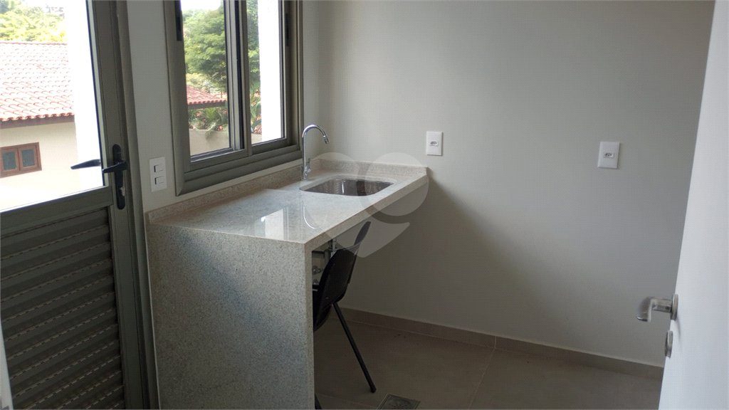 Casa à venda com 4 suítes no condomínio Estância Marambaia, Vinhedo - SP