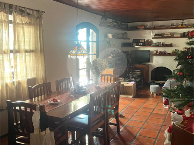 Sobrado à venda com 3 quartos, sendo 2 suítes, em Vila Romero, São Paulo, SP