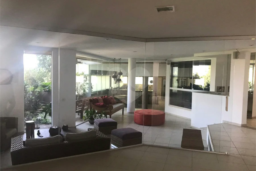 Casa à venda com 5 suítes em Santana, São Paulo, SP