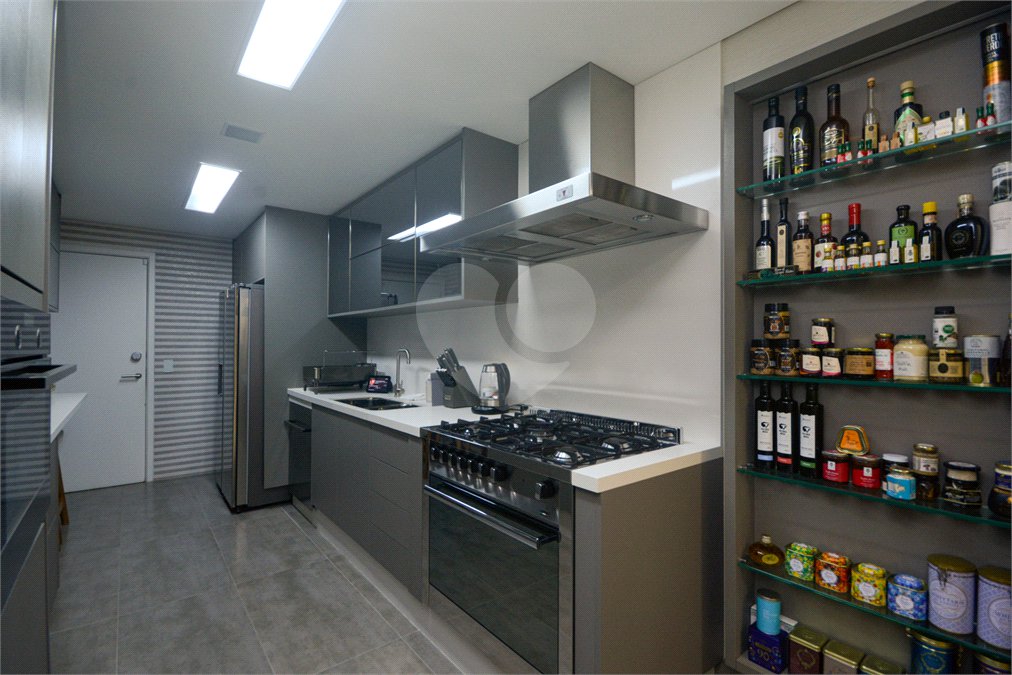 Apartamento à venda com 3 suítes em Jardim Fonte do Morumbi, São Paulo, SP