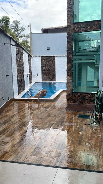 Casa à venda com 3 quartos, sendo 1 suíte, no condomínio Real Park Tietê, Mogi das Cruzes - SP