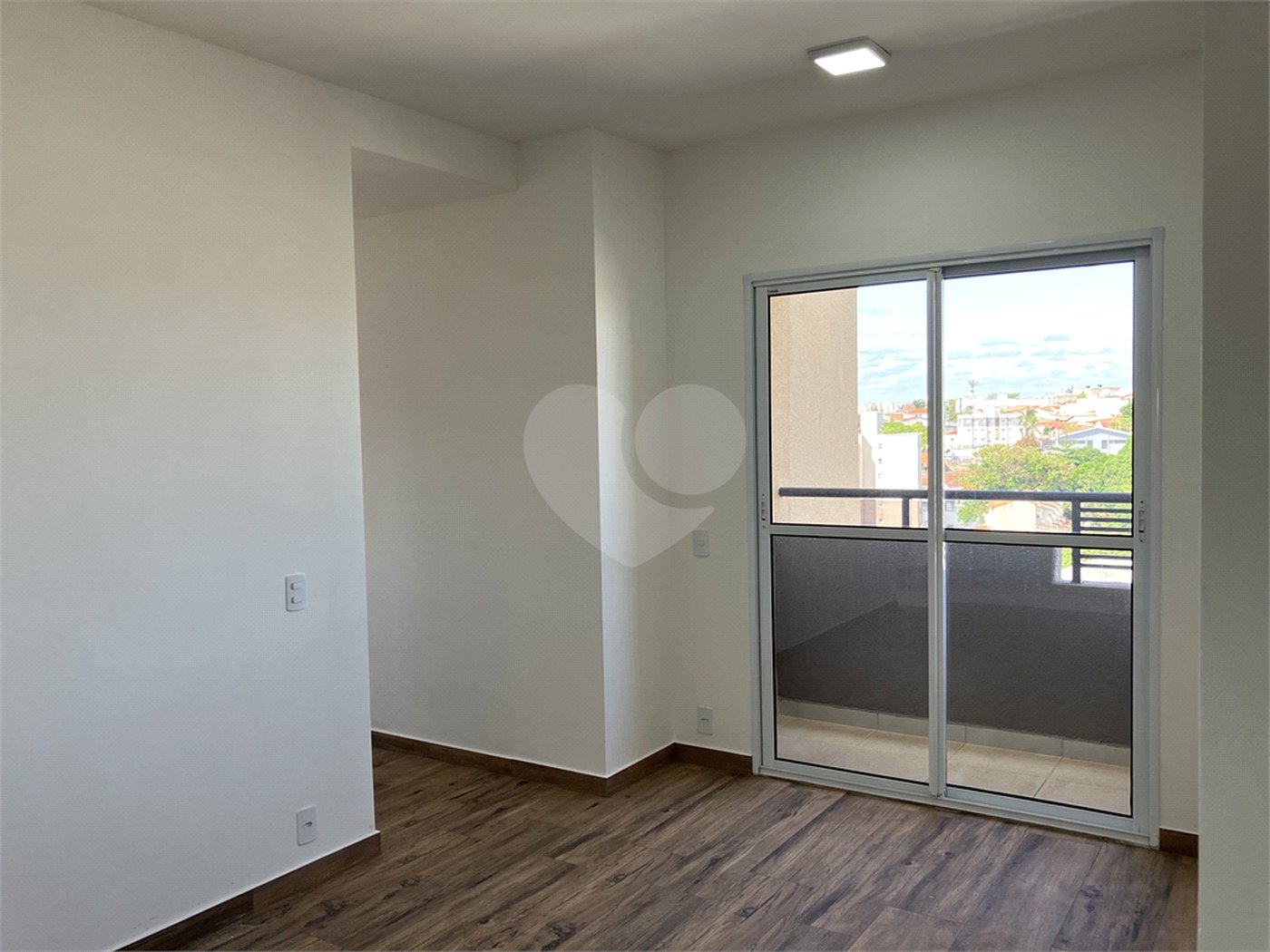 Apartamento à venda com 3 quartos em Jardim Santa Rosália, Sorocaba, SP