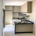 Indaiatuba - Condomínio Milano - Sobrado - 350 m² de terreno - 240 m² de área construída - 4 vagas de garagem, sendo 2 cobertas - Salas de estar e jantar integradas - 3 suítes com closet e varanda no pavimento superior - Escritório no térreo - Espaço gourmet com churrasqueira - Banheiro externo
