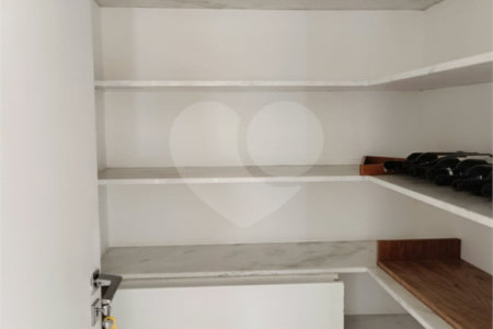 Apartamento à venda ou para alugar com 3 suítes em Pinheiros, São Paulo, SP