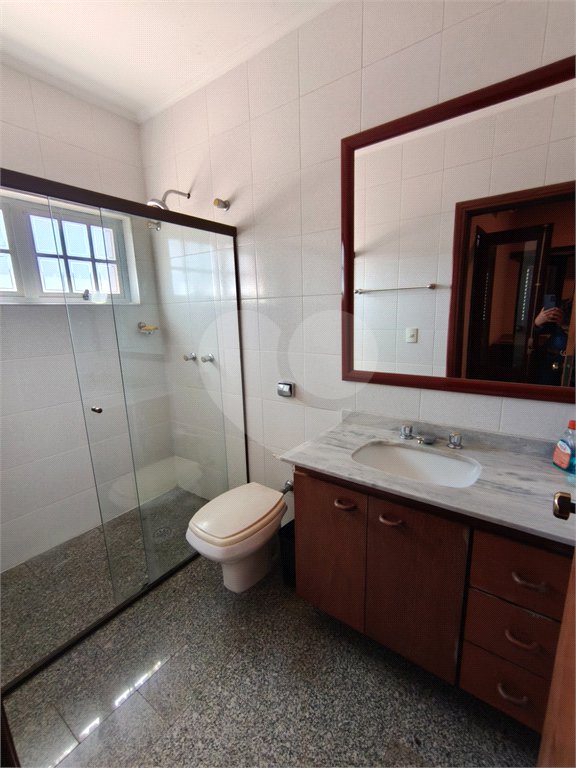 Casa à venda ou para alugar com 3 suítes no condomínio Estância Marambaia, Vinhedo - SP