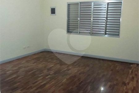 Sobrado à venda com 3 quartos em Jardim Japão, São Paulo, SP