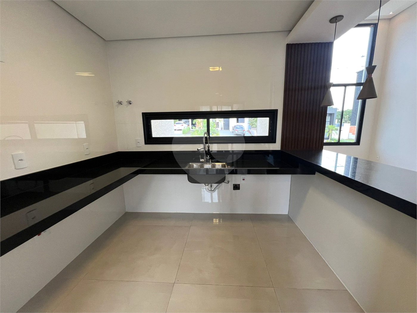 Casa à venda com 3 quartos, sendo 1 suíte, no condomínio Villagio_ipanema 1, Sorocaba - SP