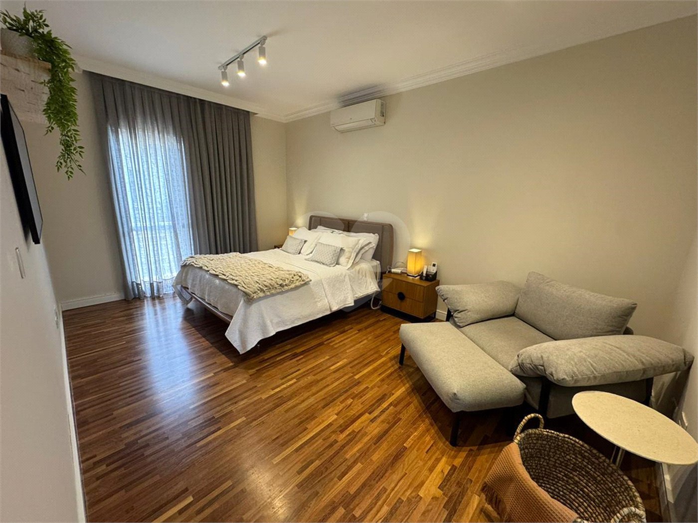 Casa à venda com 3 suítes no condomínio Sunset Brooklin, São Paulo - SP