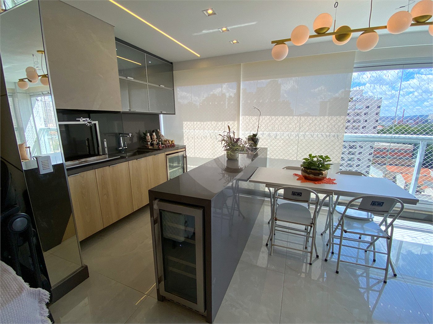 Apartamento à venda com 3 suítes em Vila Pompéia, São Paulo, SP
