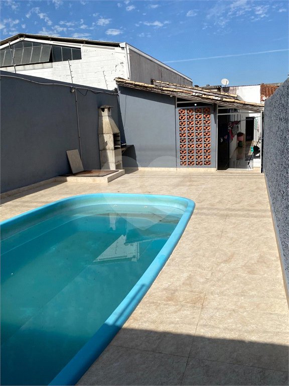Casa à venda com 2 quartos em Vila Lavínia, Mogi das Cruzes, SP