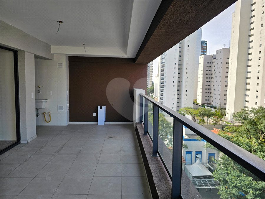Apartamento à venda com 2 quartos, sendo 1 suíte,  em Santo Amaro, São Paulo, SP