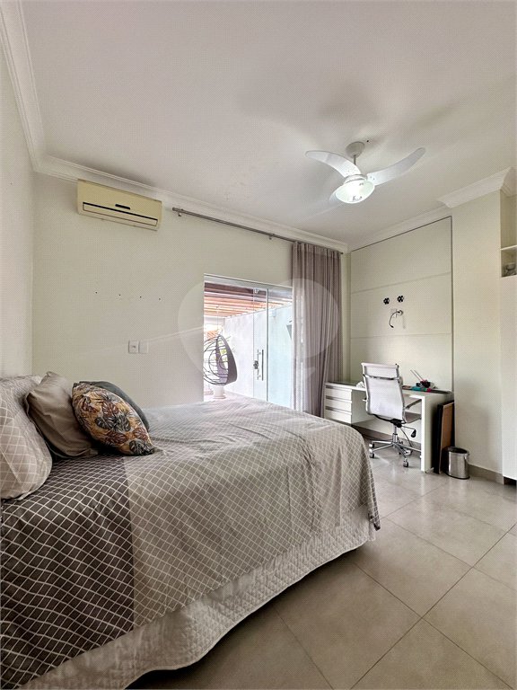 Sobrado à venda com 4 suítes em Jardim Shangri-lá, Cuiabá, MT
