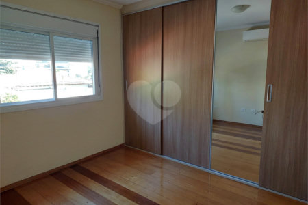 Sobrado à venda com 5 quartos em Campo Grande, São Paulo, SP