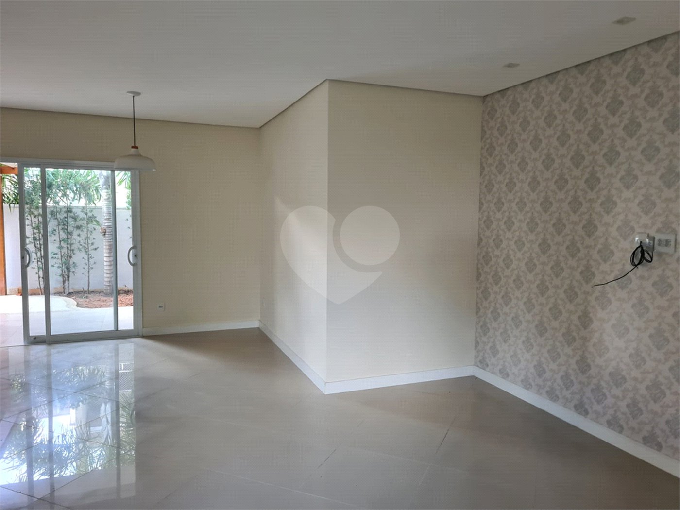 Casa à venda com 3 suítes no condomínio Reserva da Mata, Vinhedo - SP