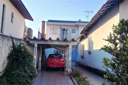 Sobrado à venda com 3 quartos, sendo 1 suíte, em Campo Grande, São Paulo, SP