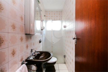 Sobrado à venda com 3 quartos, sendo 2 suítes, em Vila Clarice, São Paulo, SP