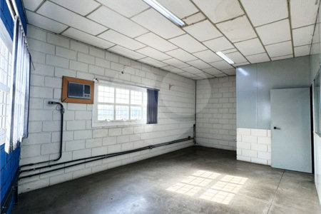 Salão para alugar em Iporanga, Sorocaba, SP