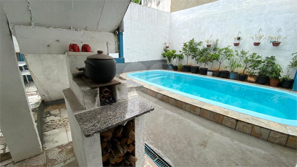 Casa à venda com 2 suítes no condomínio Village da Cachamorra, Rio de Janeiro - RJ