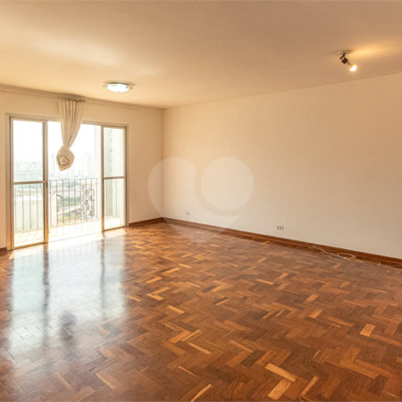 Apartamento à venda com 3 quartos, sendo 2 suítes, em Água Branca, São Paulo, SP