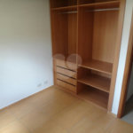 Casa à venda ou para alugar com 4 quartos, sendo 2 suítes, no condomínio Vila Hípica, São Paulo - SP