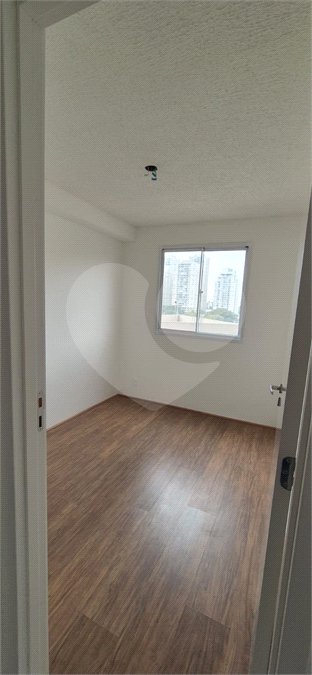 Apartamento à venda com 2 quartos em Parque Industrial Tomas Edson, São Paulo, SP