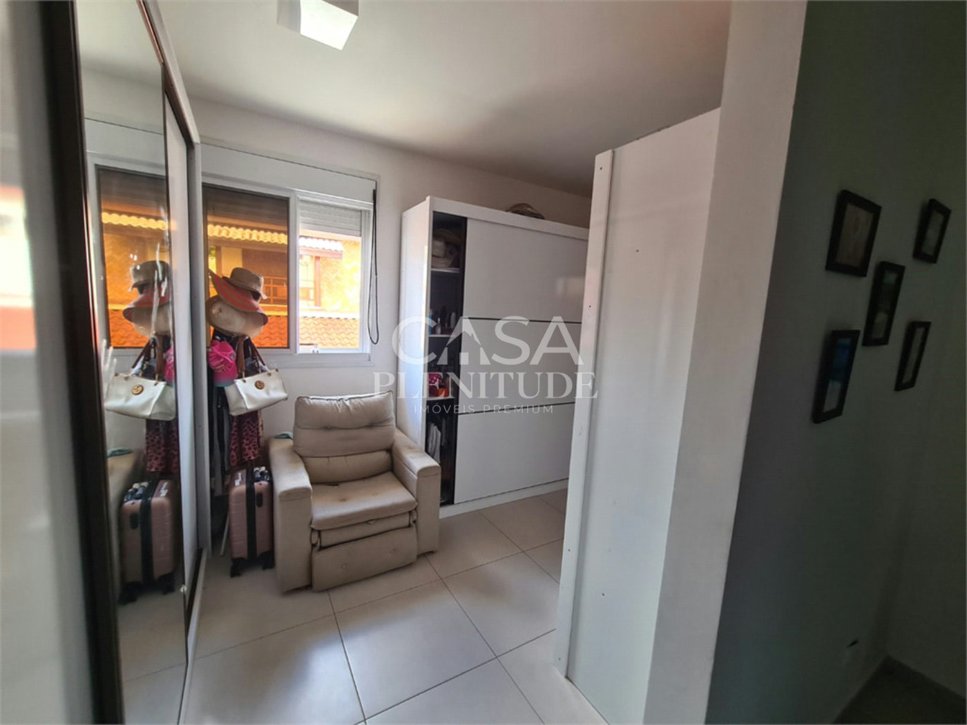 Casa em condomínio à venda com 4 quartos, sendo 3 suítes,  em Granja Olga II, Sorocaba, SP
