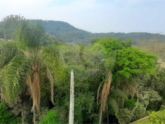 Casa à venda com 3 suítes em Serra da Cantareira, Mairiporã, SP