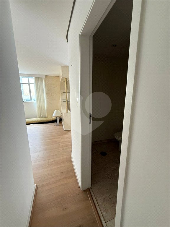Apartamento à venda com 3 quartos, sendo 1 suíte, em Santa Cecília, São Paulo, SP