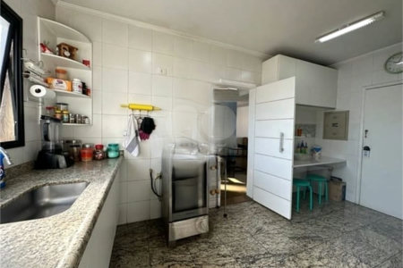 Apartamento para alugar com 3 quartos, sendo 1 suíte,  em Vila Andrade, São Paulo, SP