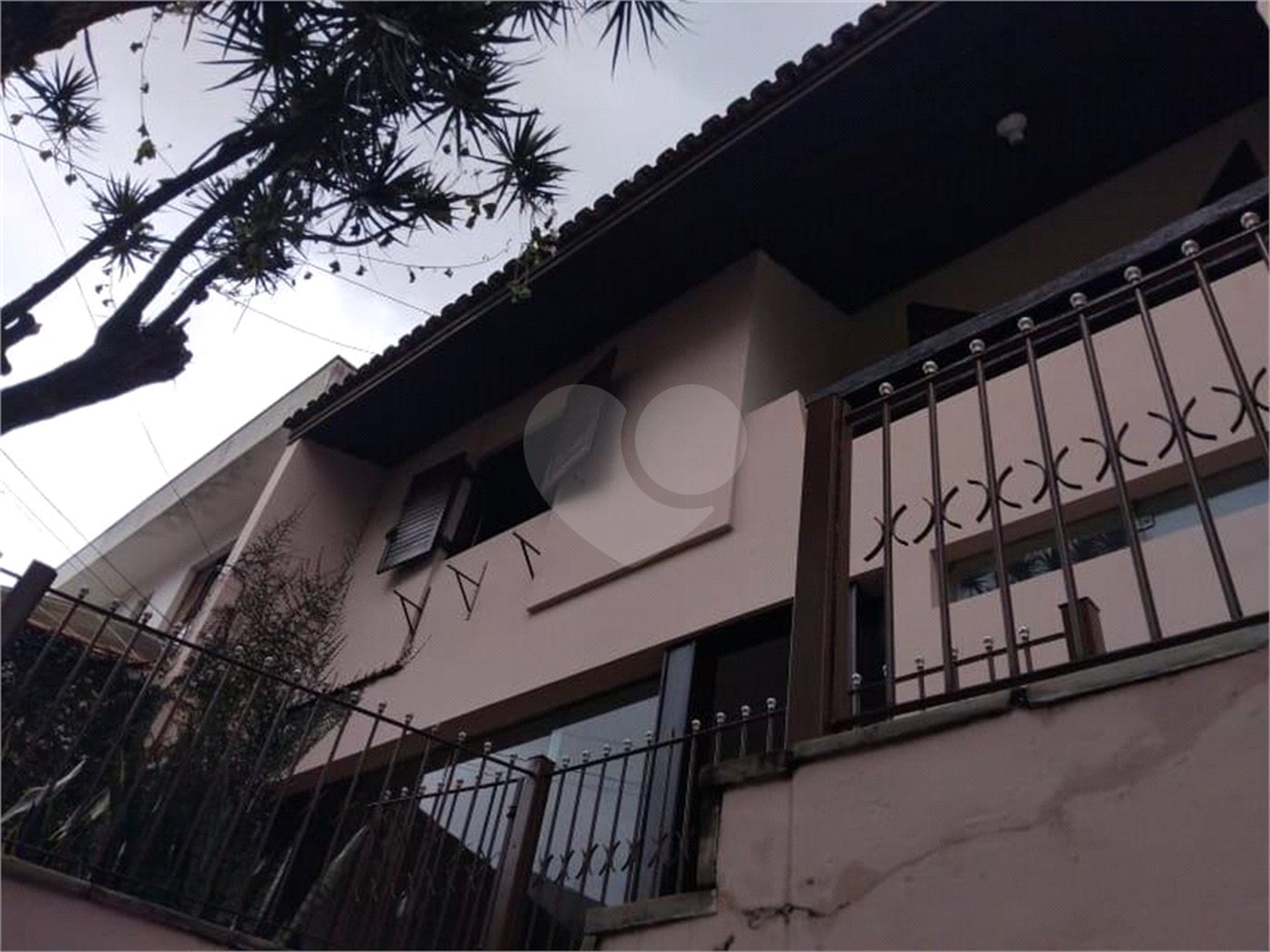 Sobrado à venda com 3 quartos, sendo 1 suíte,  em Jardim Pinheiros, São Paulo, SP