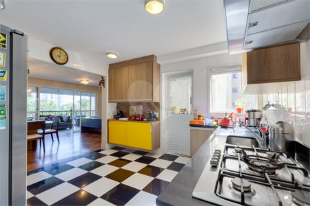 Apartamento para alugar com 3 quartos, sendo 1 suíte, em Alto da Boa Vista, São Paulo, SP