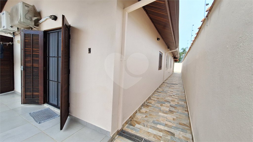 Casa térrea á venda - Peruíbe