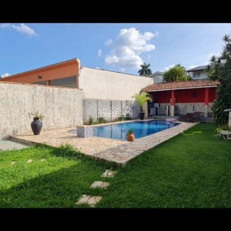 Casa à venda com 3 quartos, sendo 1 suíte, em Vila Santista, Atibaia, SP