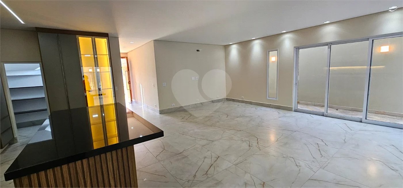 Casa à venda com 3 Suítes em Condomínio - Piracicaba/SP