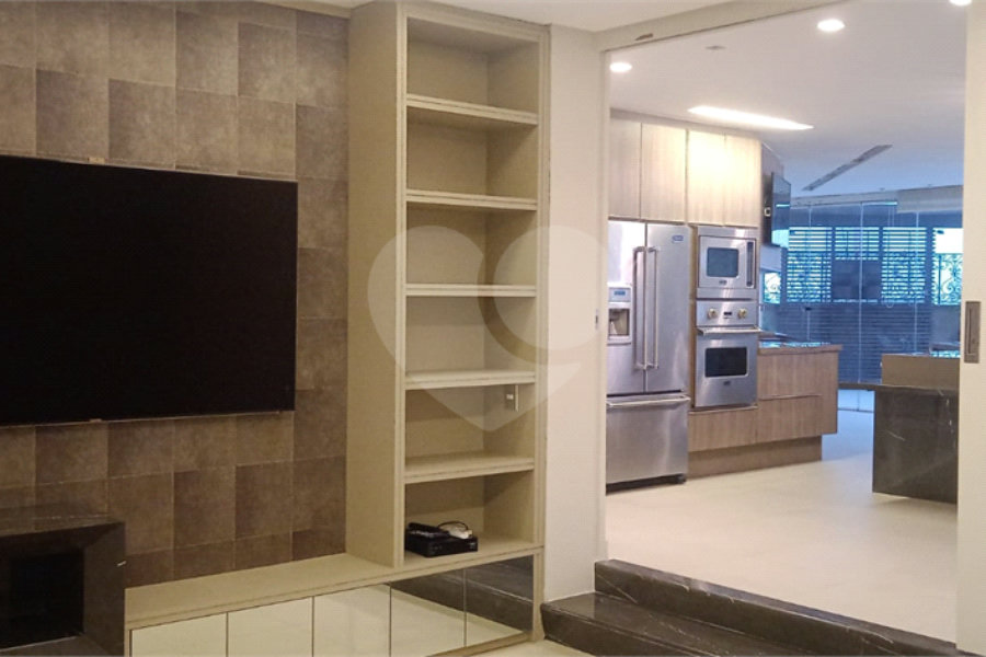 Duplex à venda com 7 quartos, sendo 5 suítes, em Anália Franco, São Paulo, SP