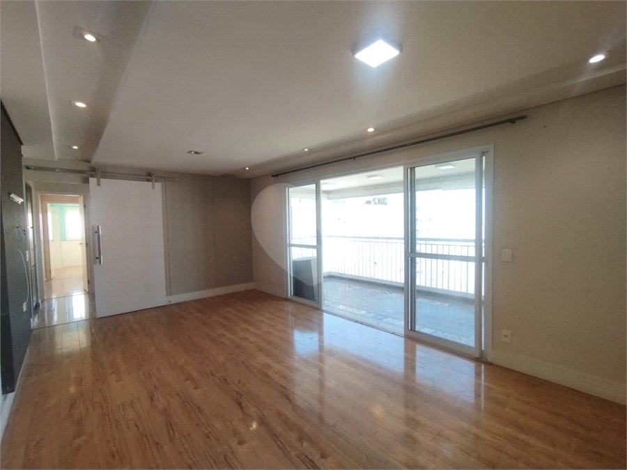 Apartamento à venda com 3 quartos, sendo 1 suíte,  no Centro, São Bernardo do Campo, SP