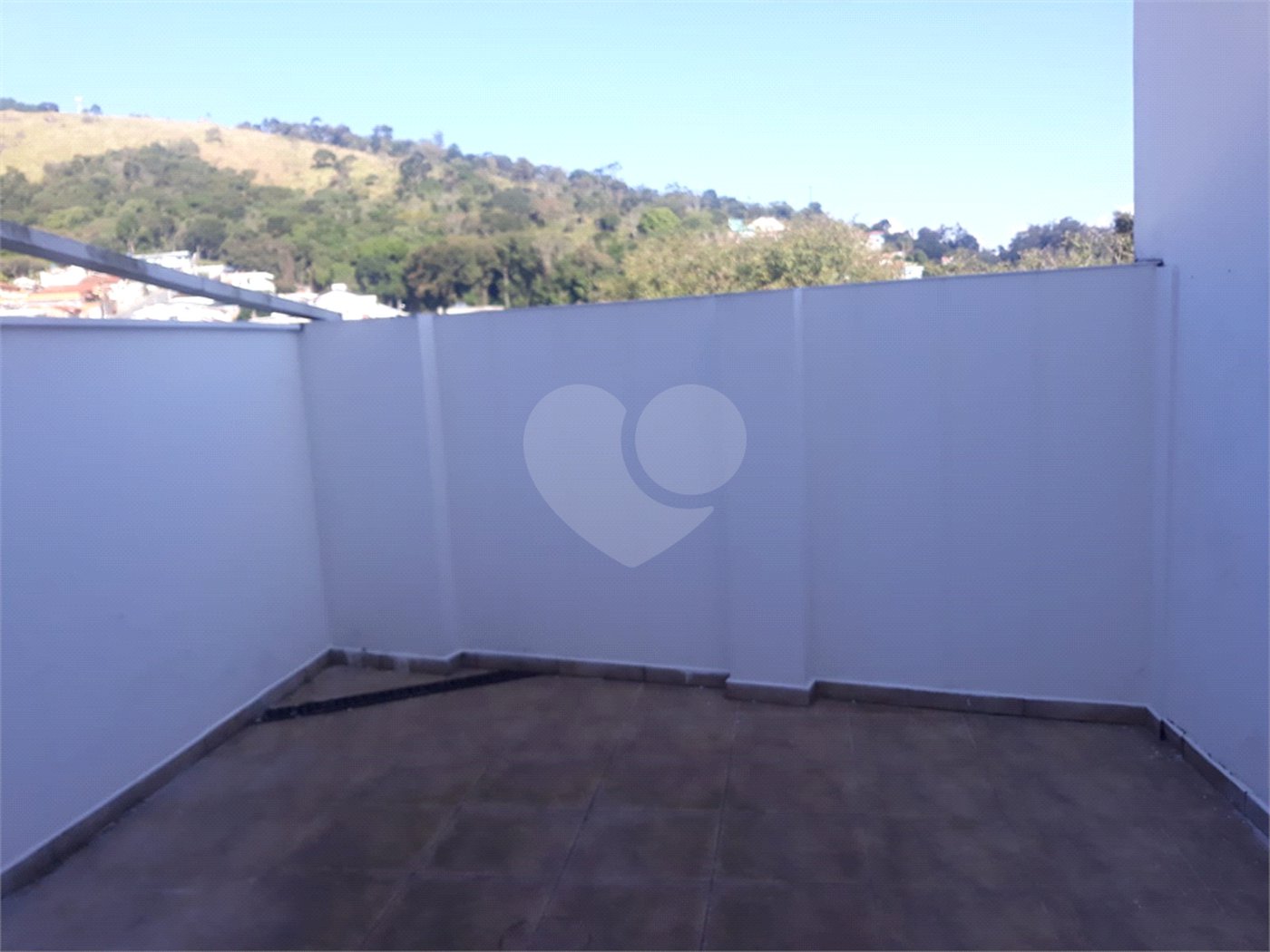 Sobrado para alugar com 3 quartos, sendo 1 suíte, em Esplanada Mendes Moraes, São Roque, SP
