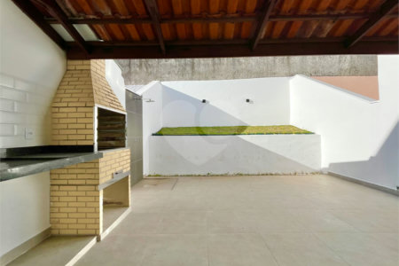 Casa à venda com 3 quartos no condomínio Residencial Villa Flora, Votorantim - SP
